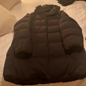 Uniqlo long buffer jacket in black. Womens XL